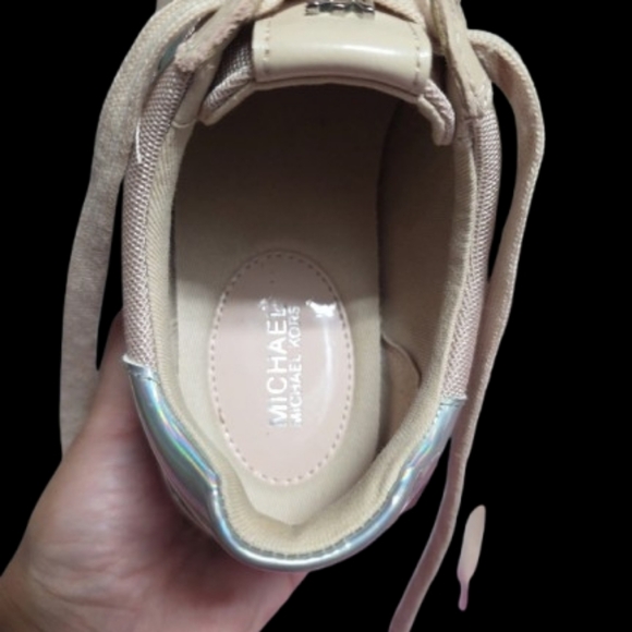 Michael Kors SNEAKERS - Picture 8 of 13